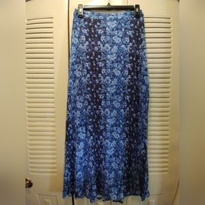 Forever 21 blue floral maxi skirt
